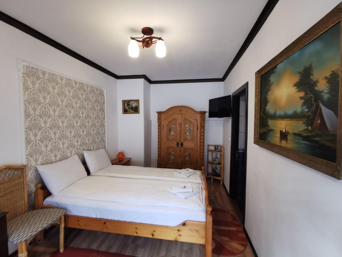 Via Transilvanica Sighisoara Hotel ภายนอก รูปภาพ