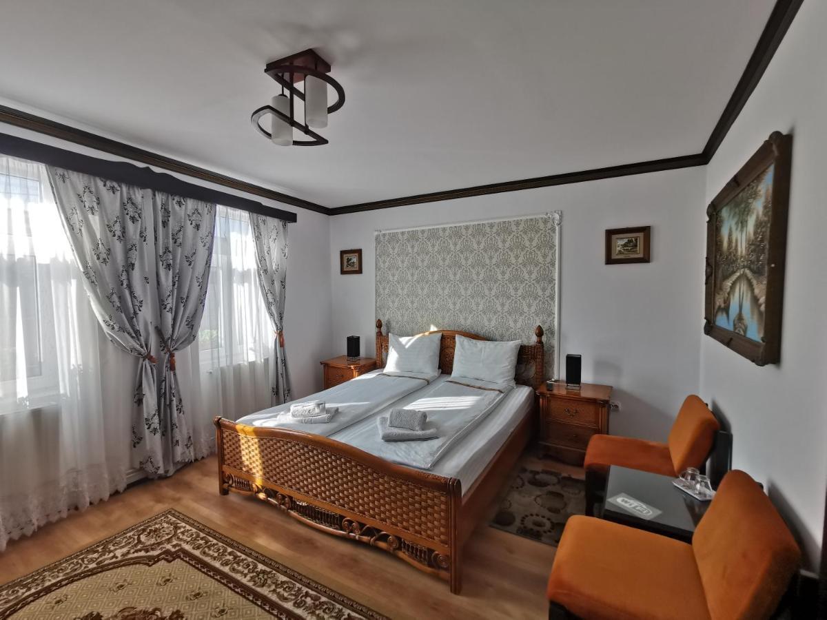 Via Transilvanica Sighisoara Hotel ภายนอก รูปภาพ