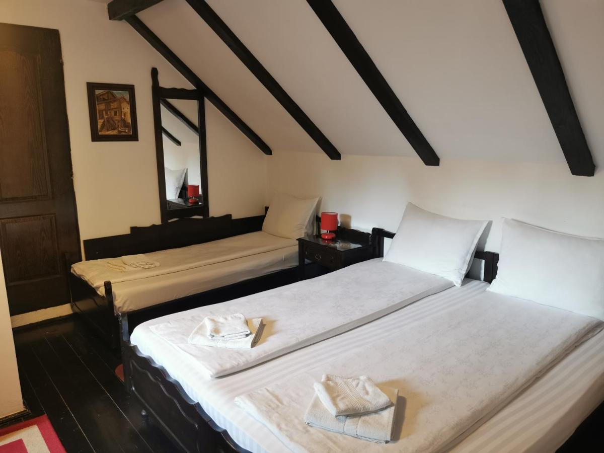 Via Transilvanica Sighisoara Hotel ภายนอก รูปภาพ
